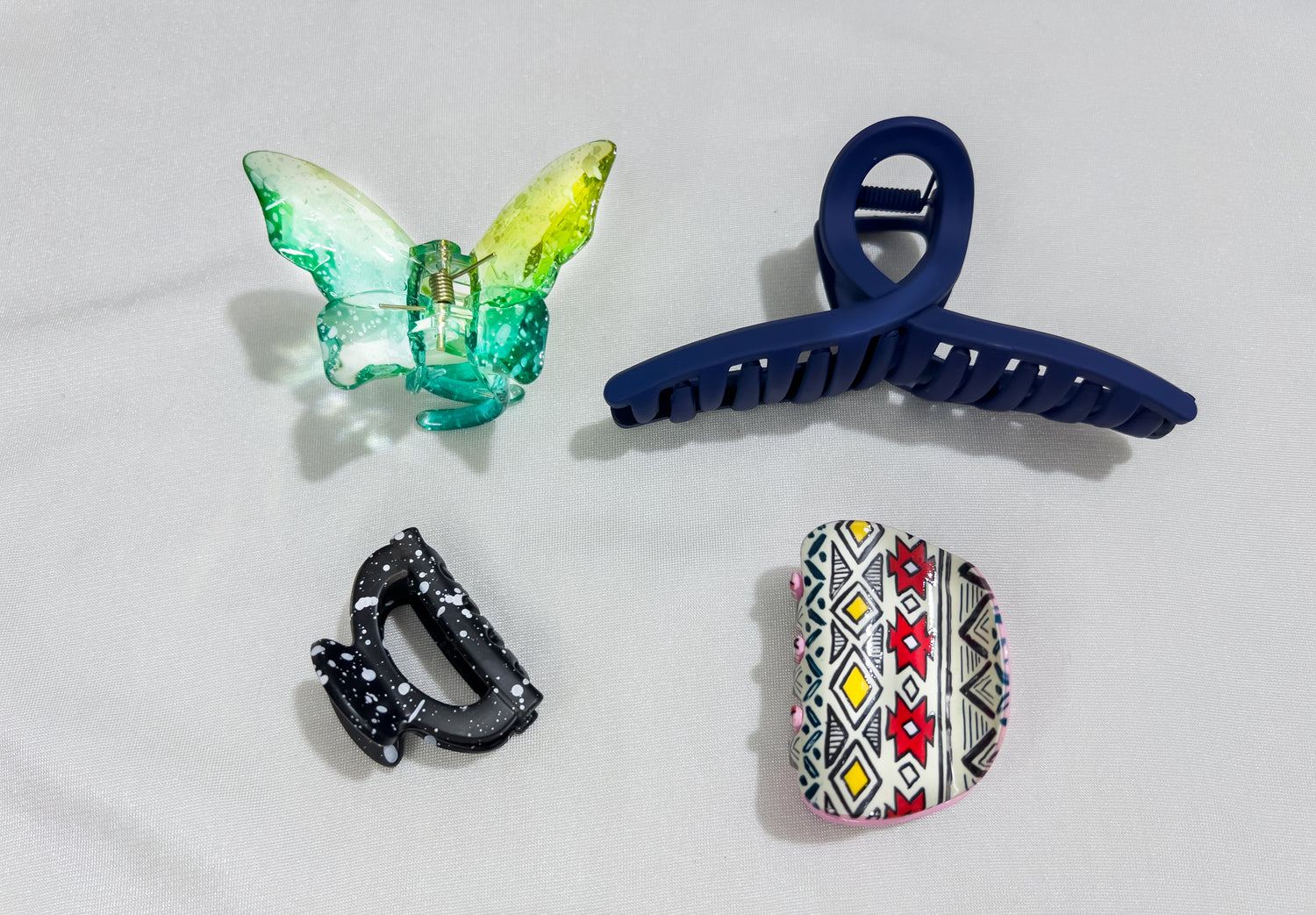 Hair Accessories. Hair Pins and Clips.