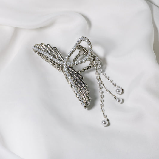 Elegant Silver Pearl Clip With Droppings ACHF-0014