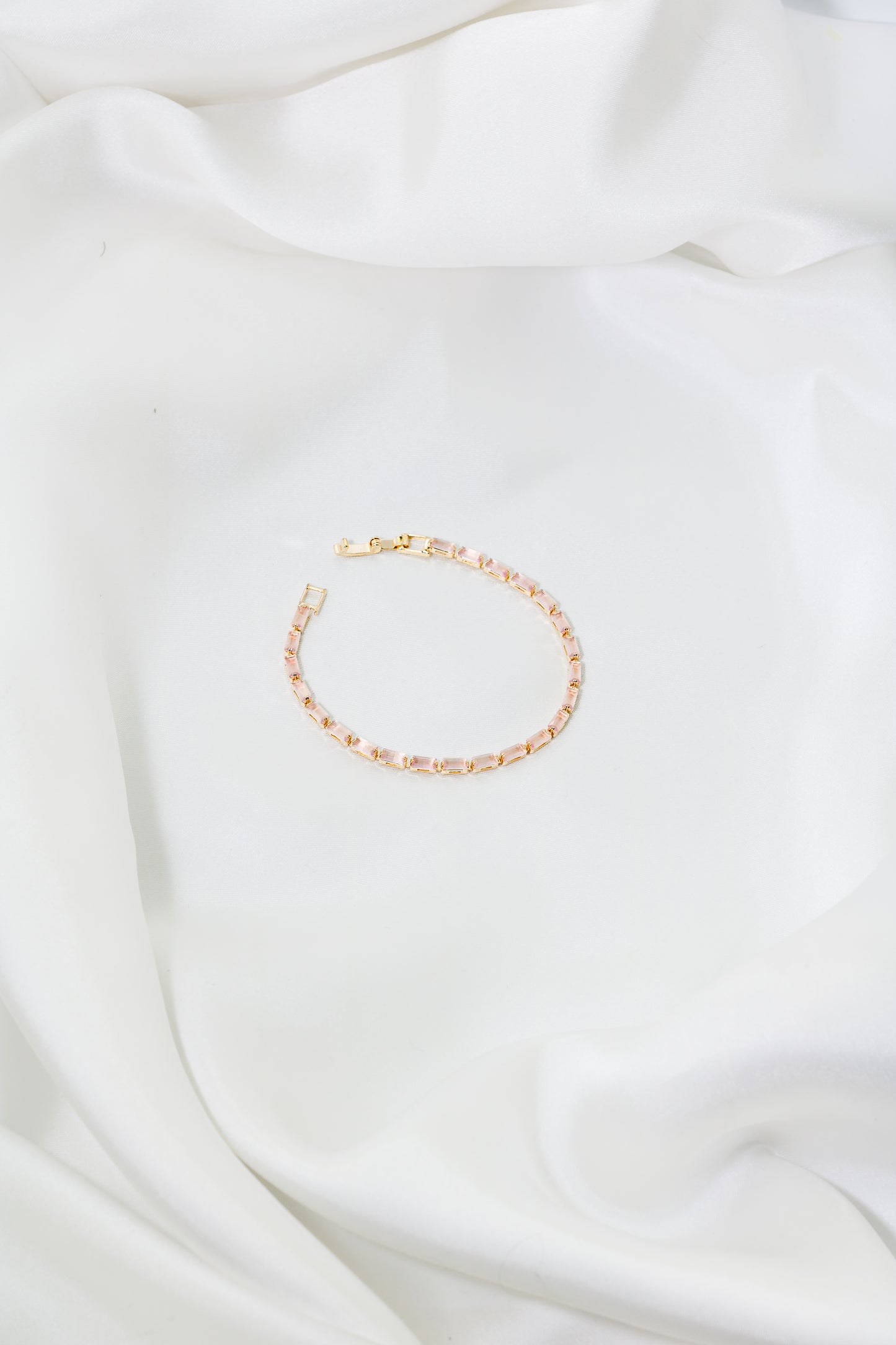 Bracelet en cristal de perles roses avec cadre doré ACBR-0008