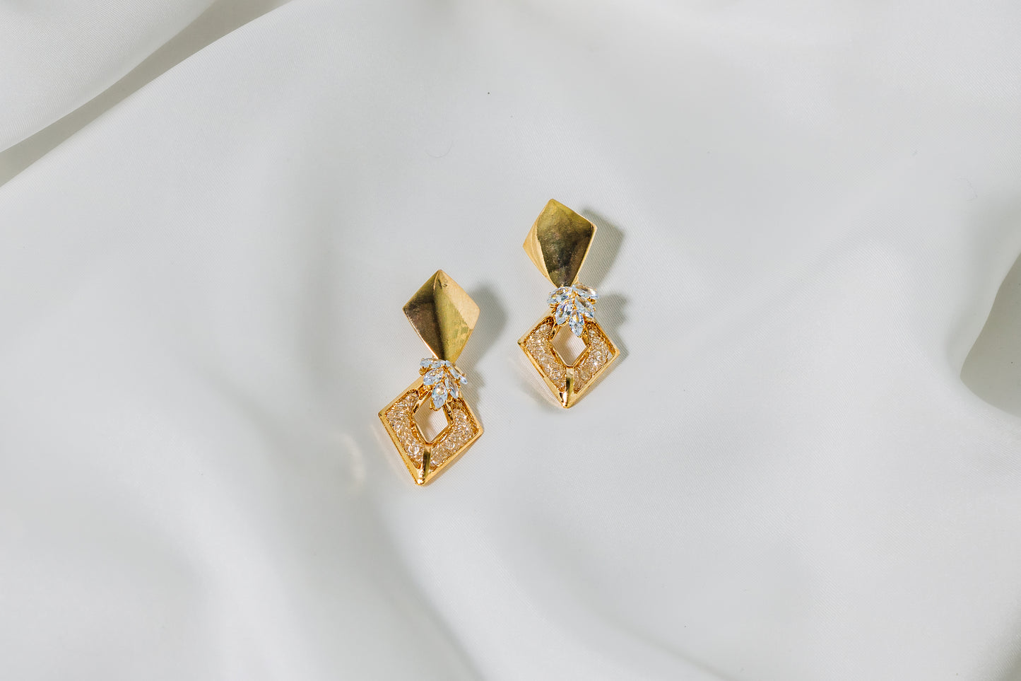 Golden Gem Earrings ERDW-0002